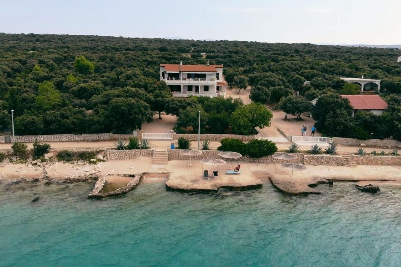 Apartments By The Sea Mandre, Pag - 6284 Kolan Exteriör bild
