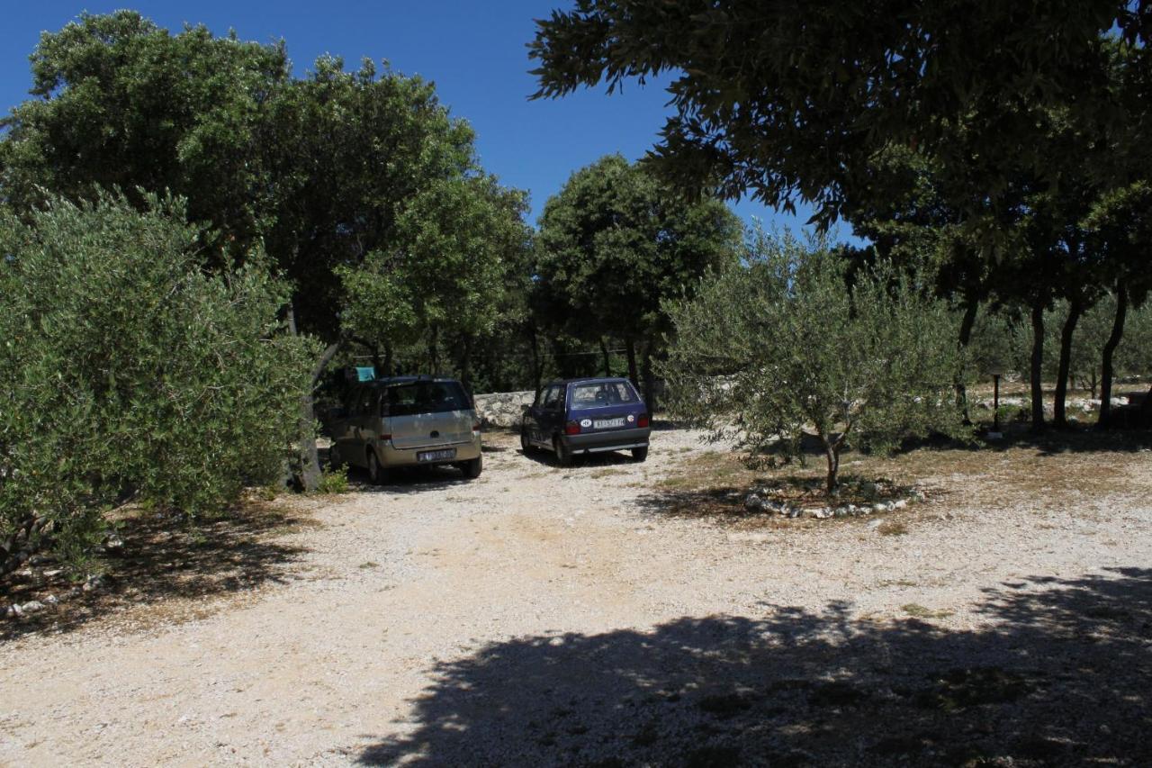 Apartments By The Sea Mandre, Pag - 6284 Kolan Exteriör bild